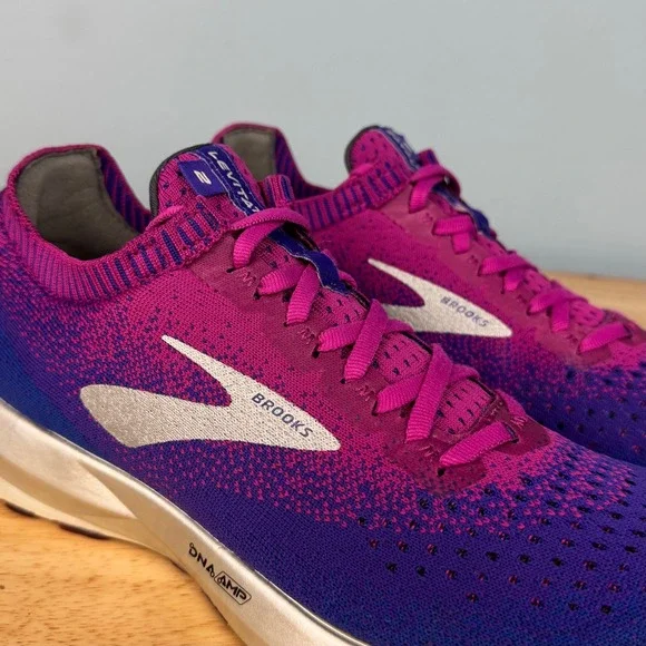 Brooks Levitate 2 Womens 8.5 B Purple Silver Athletic Running Shoes Sneakers - Picture 7 of 10
